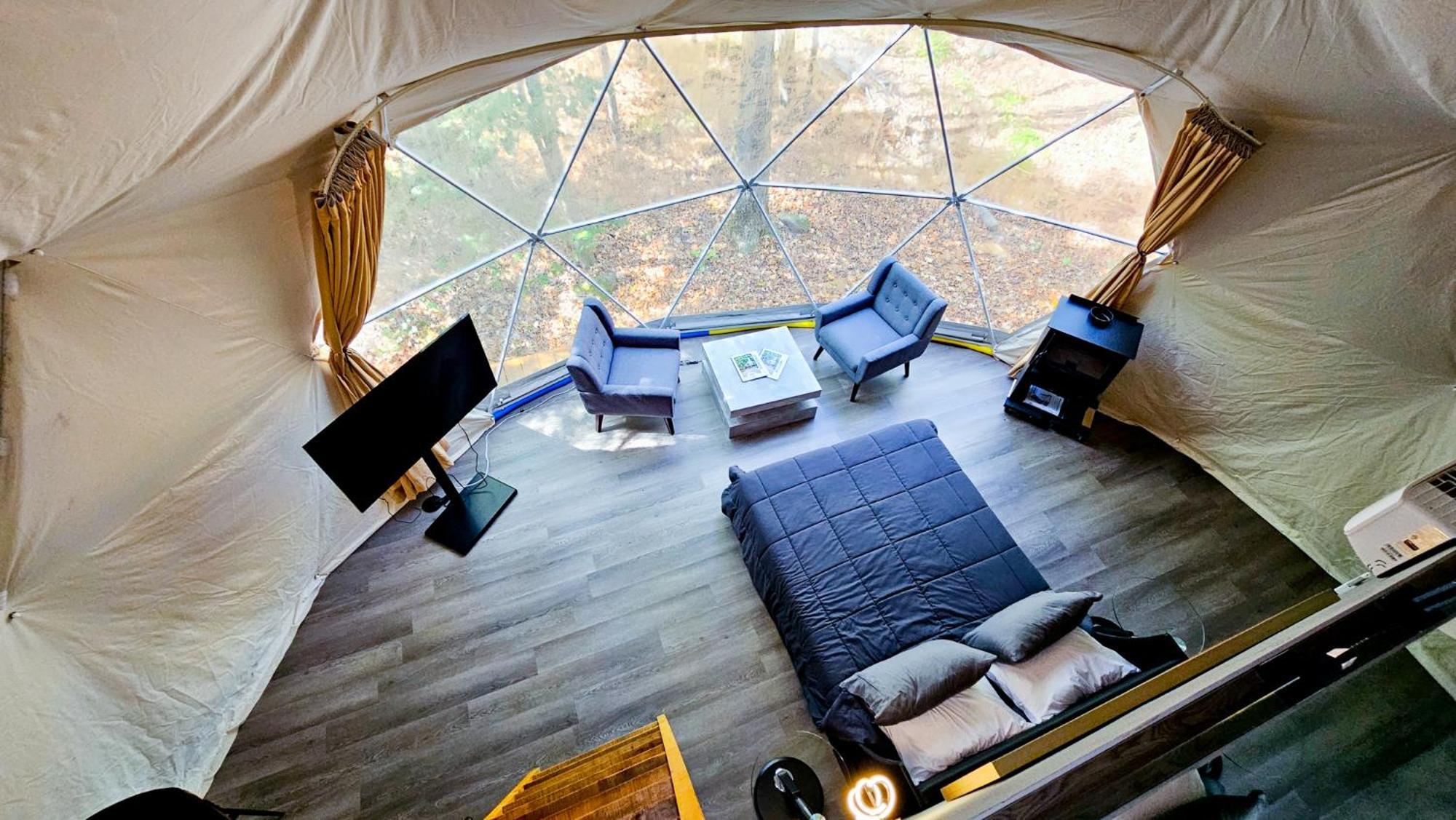 Dome Le Rocher Brownsburg エクステリア 写真