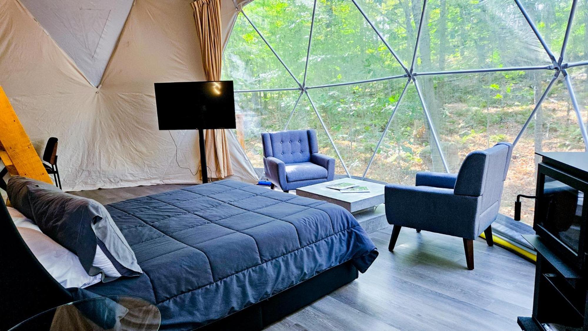 Dome Le Rocher Brownsburg エクステリア 写真